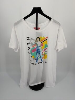 Stranger Things Eleven Friends Don’t Lie Netflix T-Shirt Women XL White NWT